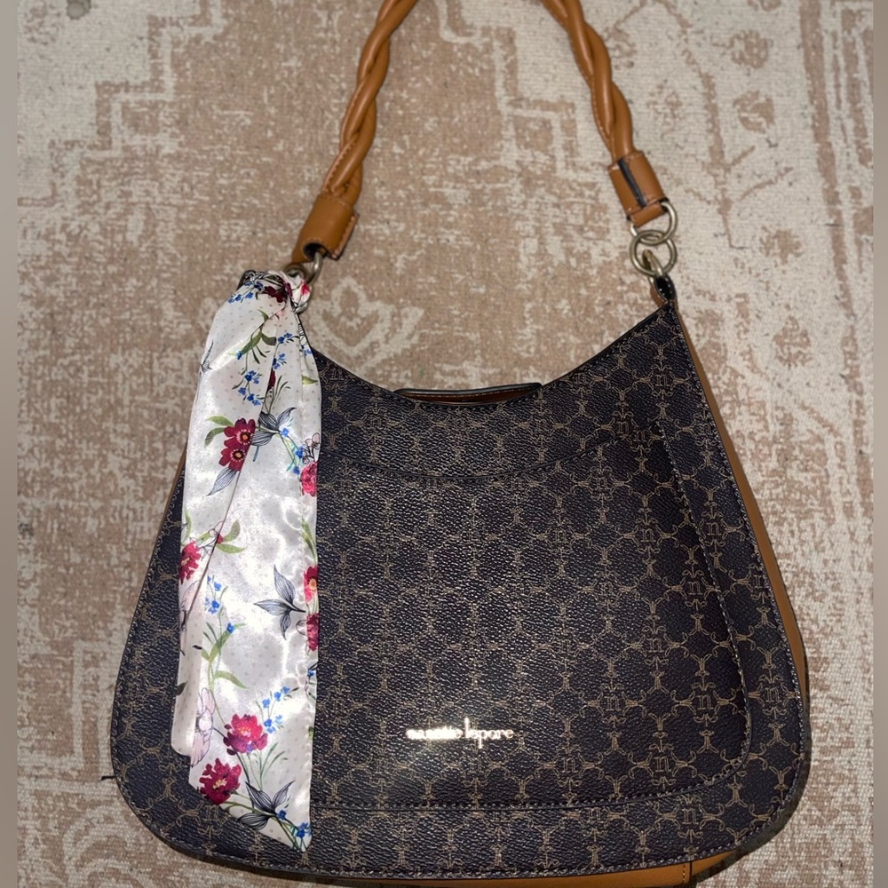 shoulder bag